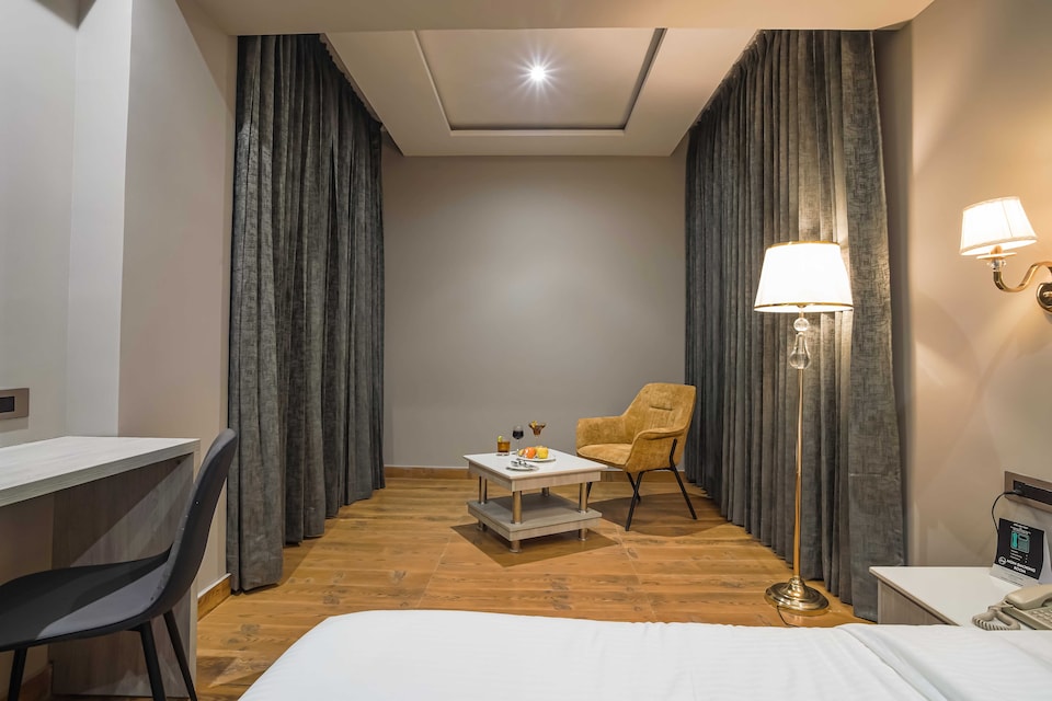 Palette Hotel Chandigarh Mohali, Kharar, Kharar