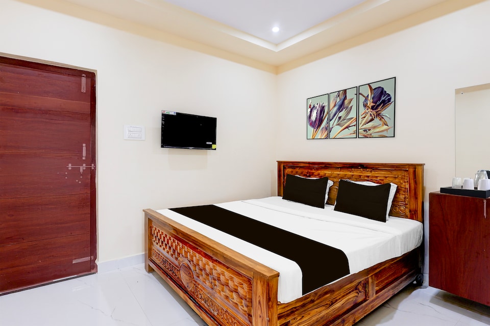 Super Collection O Vizag Water World Park Formerly KBR Royal Function Hall, Nad Visakhapatnam, Visakhapatnam