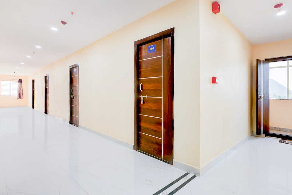 Collection O Vizag Water World Park Formerly KBR Royal Function Hall, Nad Visakhapatnam, Visakhapatnam