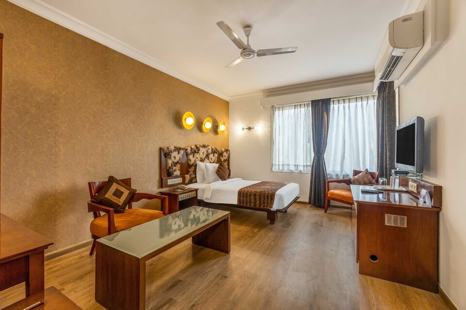 Palette Nami Residency, Ashram Road Ahmedabad, Ahmedabad