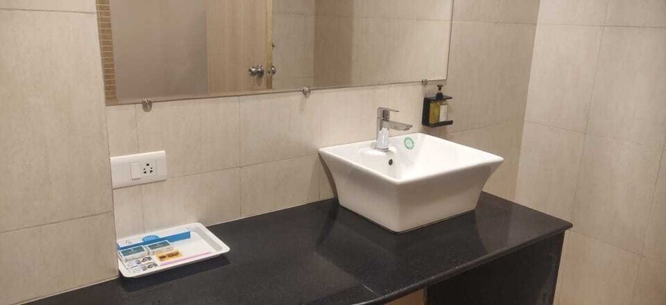 Townhouse Oak Hotel Nisarga MP Nagar Bhopal, MP Nagar Bhopal, Bhopal