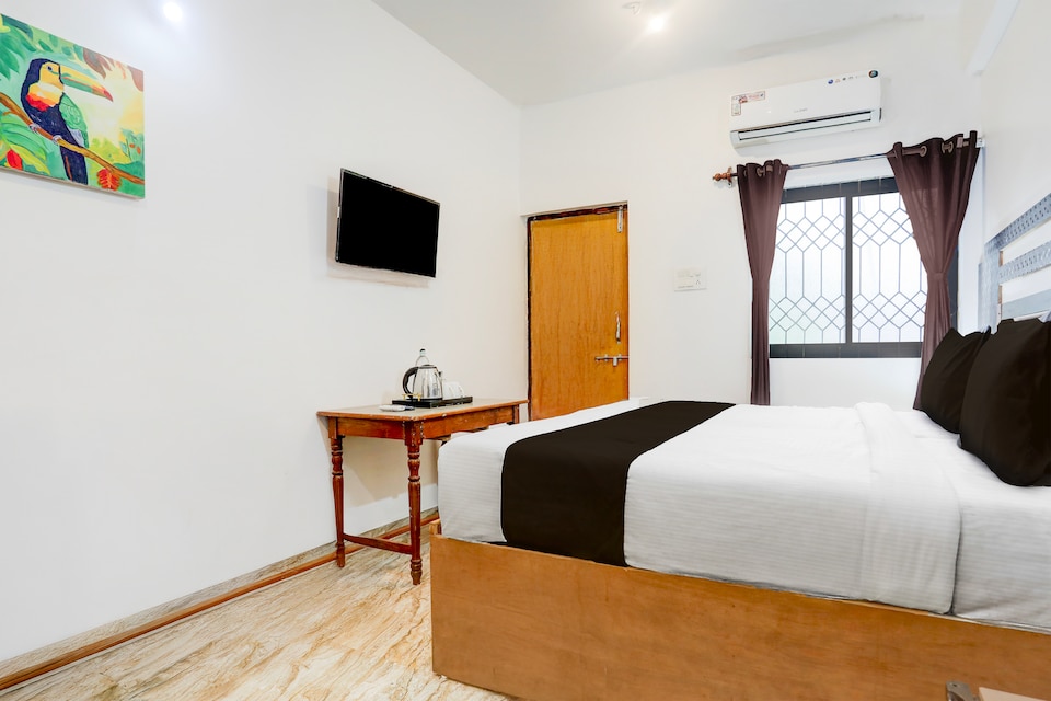 Super Collection O Candolim Beach Formerly Poornima Place, Candolim Goa, Goa