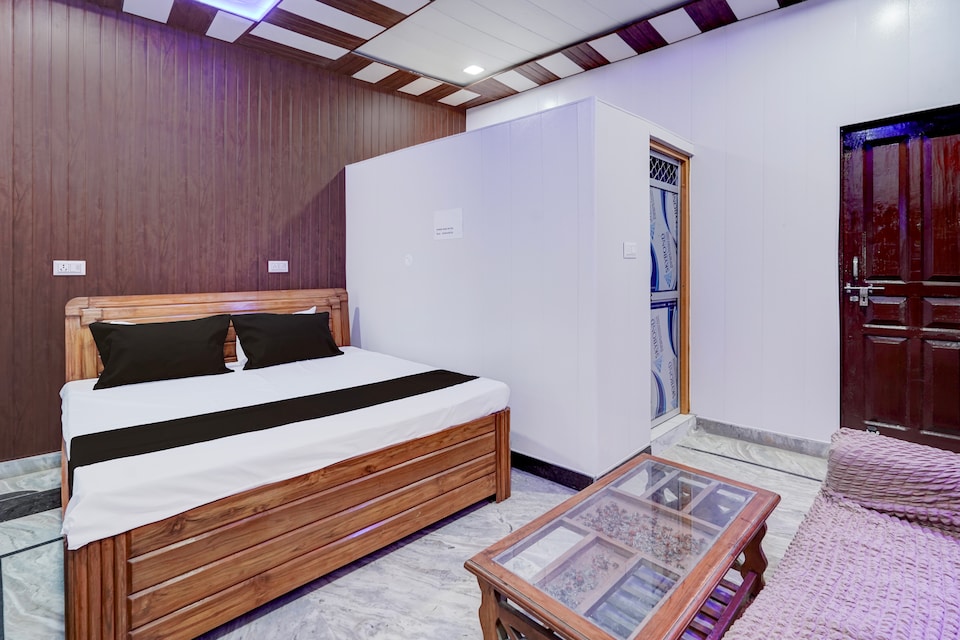 SPOT ON Shree Ram Hotel, Gola Gokarannath, Gola Gokarannath