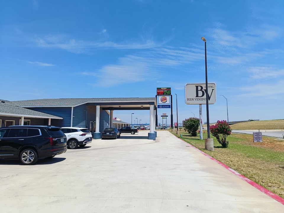 Hotel O Bien Venido Pearsall I-35, C78009, Pearsall TX
