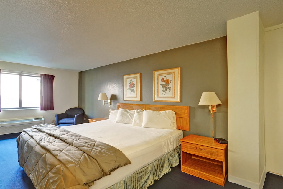 Capital O Amerihost Inn and Suites Fulton Hwy 54 MO, Fulton, MO, Fulton, MO