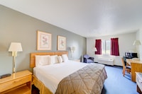 Capital O Amerihost Inn and Suites Fulton Hwy 54 MO