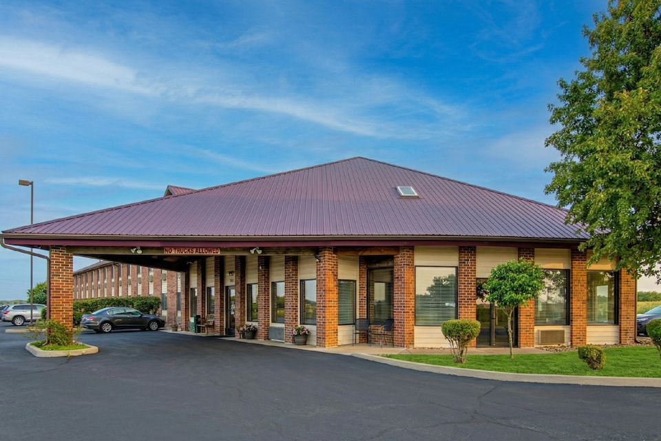 Capital O Amerihost Inn and Suites Mexico Hwy 54 MO, Mexico City MO, Mexico City MO