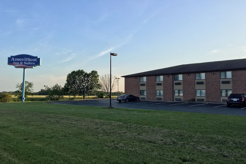 Capital O Amerihost Inn and Suites Mexico Hwy 54 MO, Mexico City MO, Mexico City MO