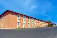 Capital O Amerihost Inn and Suites Mexico Hwy 54 MO