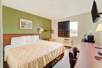 Capital O Amerihost Inn and Suites Kingdom City Hwy 54 MO
