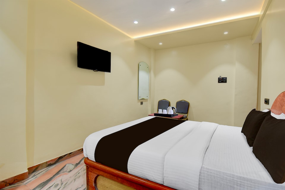 Townhouse Balewadi Stadium Pune Formerly Hotel Sarovar, Baner Pune, Pune