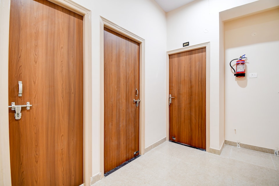 Super Townhouse Kumhrar Archeological Park Formerly Hotel Karuna Palace, Kankarbagh Patna, Patna