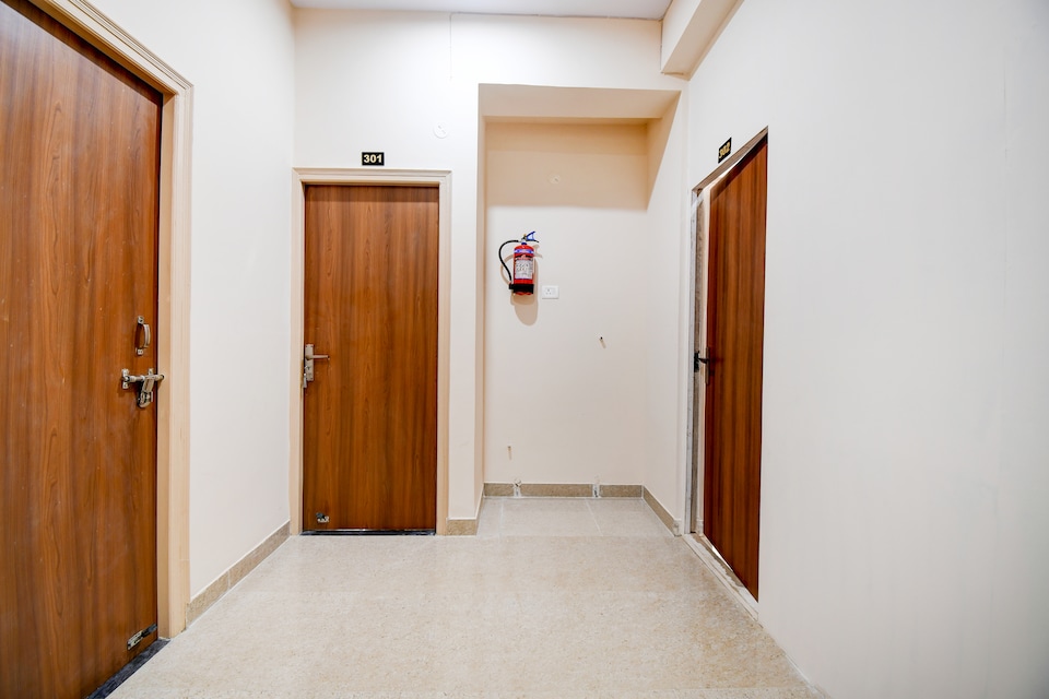 Super Townhouse Kumhrar Archeological Park Formerly Hotel Karuna Palace, Kankarbagh Patna, Patna