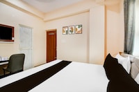 Super Townhouse Kumhrar Archeological Park Formerly Hotel Karuna Palace