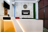 Super Townhouse Kumhrar Archeological Park Formerly Hotel Karuna Palace