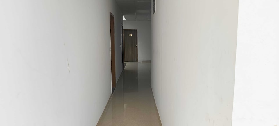 Hotel O R R Residency, HUDA CENTRE 1, Gurgaon