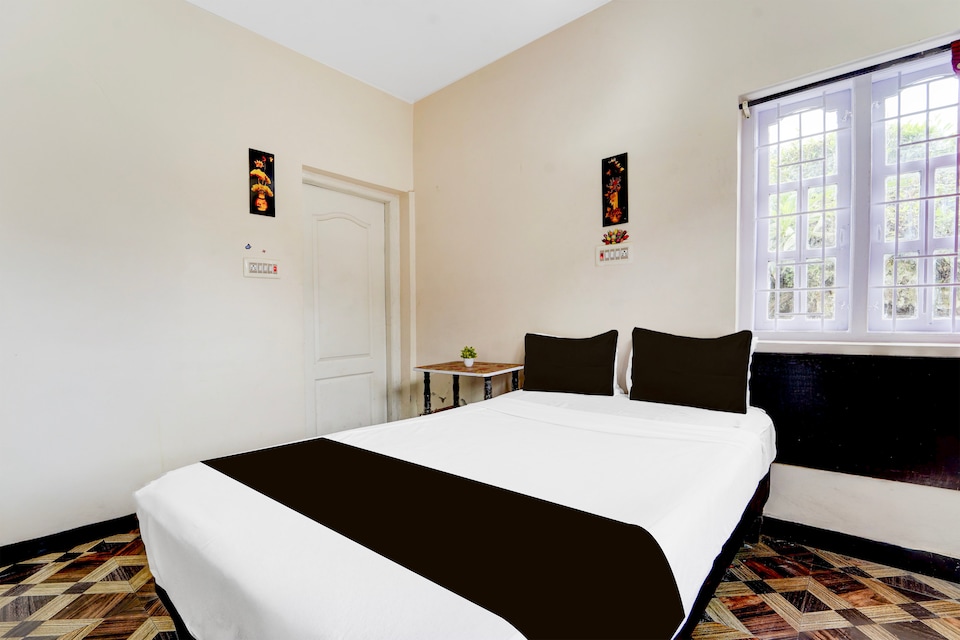 Hotel O RB Residency , Ooty Kotagiri Road, Ooty