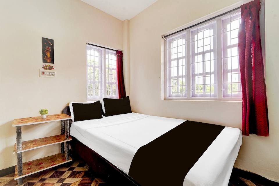 Hotel O RB Residency , Ooty Kotagiri Road, Ooty