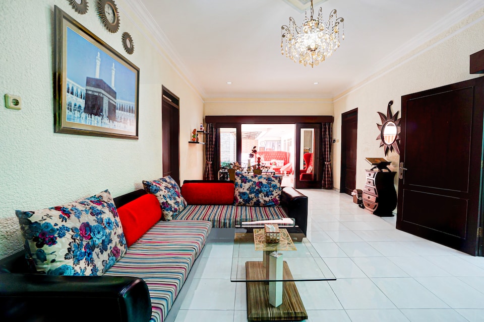 OYO Life Arjuna Guest House Syariah, Malang Malang, Malang