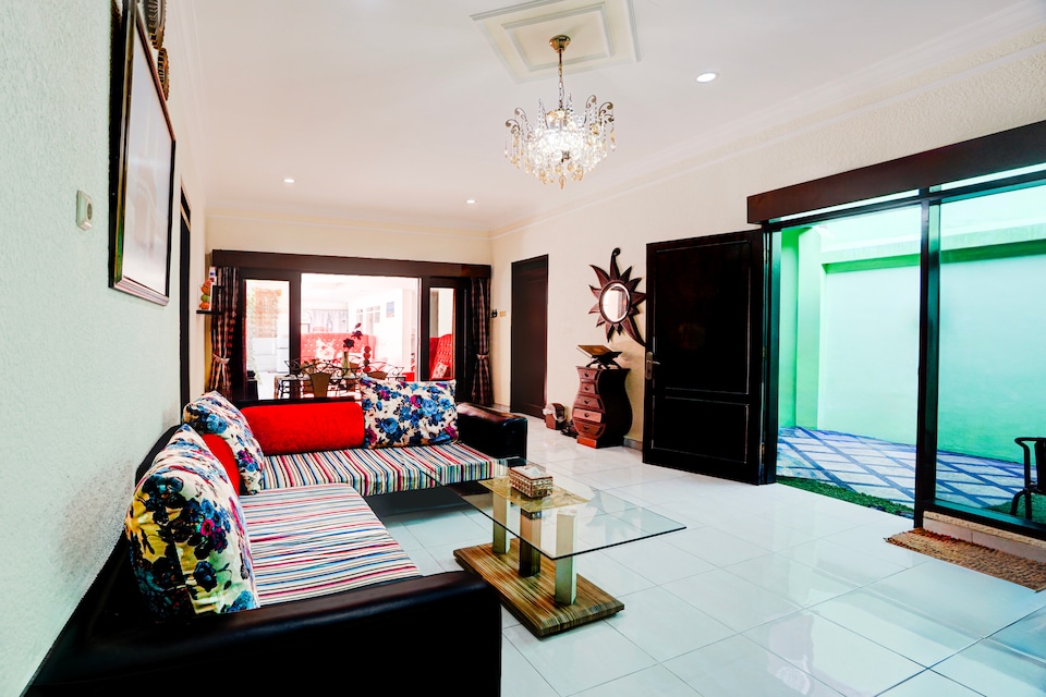 Hotel O Arjuna Guest House Syariah, Malang Malang, Malang