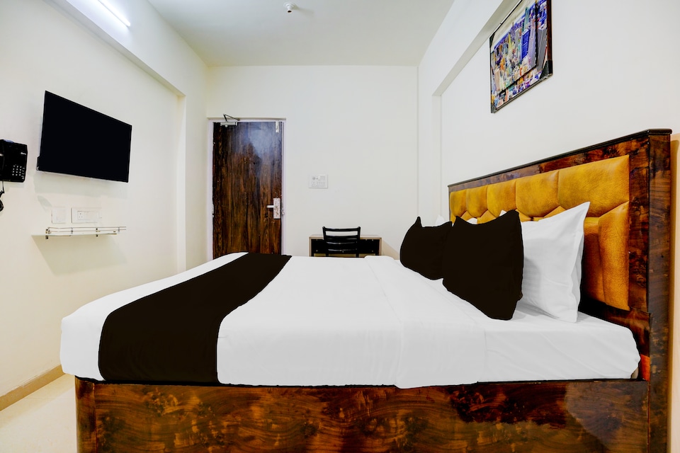 Townhouse Vangani Railway Station Formerly Hotel Chadha, Mumbai-Kalyan-Bhiwandi- Badalapur, Mumbai