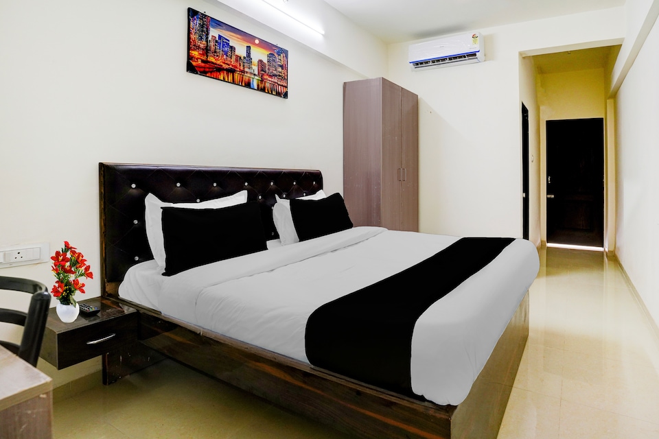 Super Townhouse Vangani Railway Station Formerly Hotel Chadha, Mumbai-Kalyan-Bhiwandi- Badalapur, Mumbai