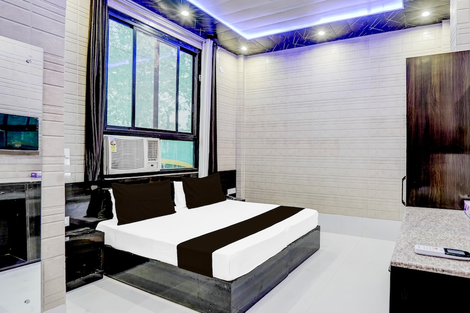 Hotel O The Greno Hotel, Greater Noida, Noida