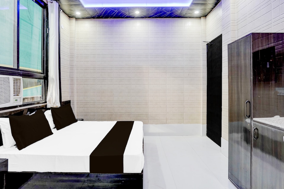 Hotel O The Greno Hotel, Greater Noida, Noida