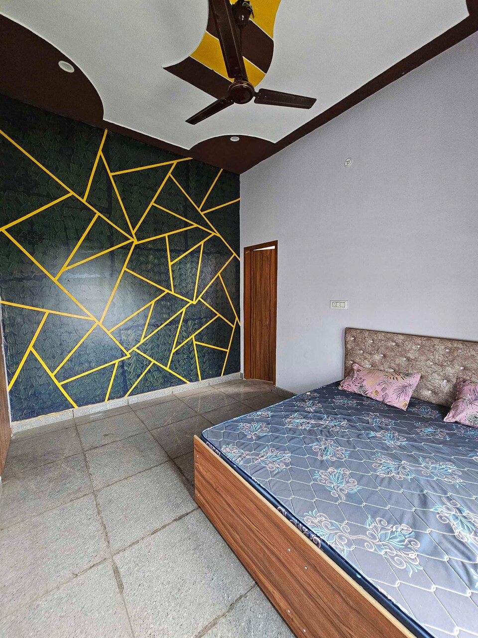 SPOT ON Budget Bite, Budhana, Budhana