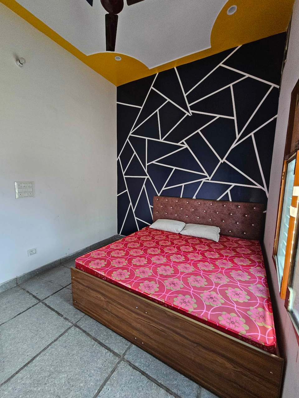 SPOT ON Budget Bite, Budhana, Budhana