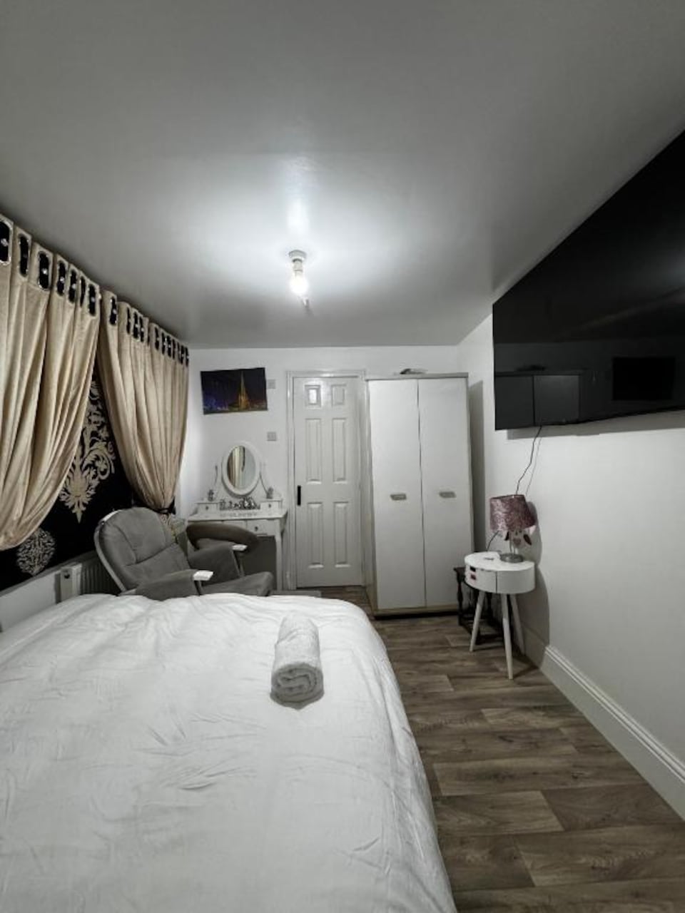 OYO Unique Guestroom - Farnworth, Easy Access to Bolton, Bolton (North England), Bolton
