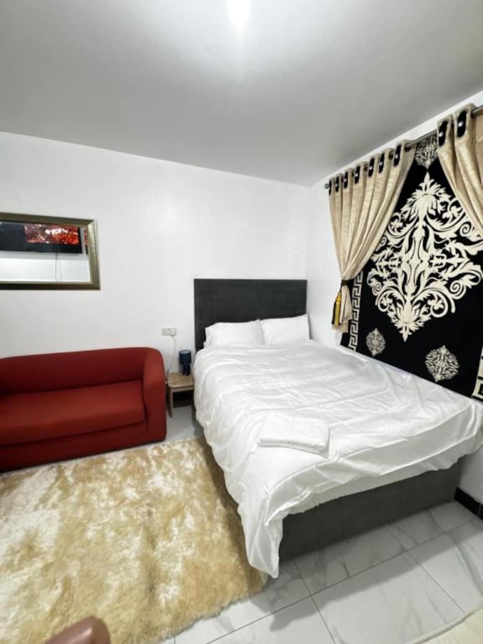 OYO Unique Guestroom - Farnworth, Easy Access to Bolton, Bolton (North England), Bolton