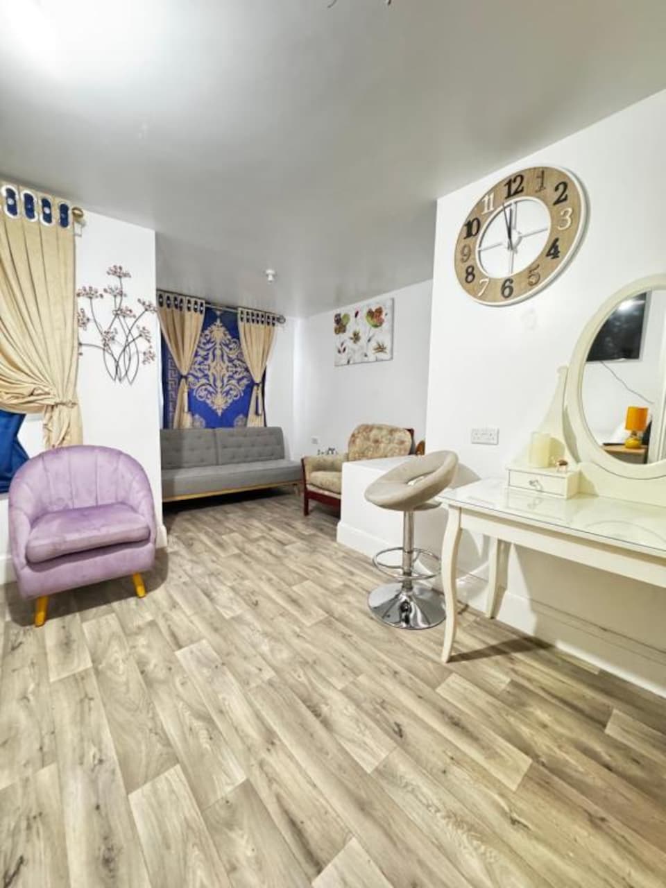 OYO Unique Guestroom - Farnworth, Easy Access to Bolton, Bolton (North England), Bolton