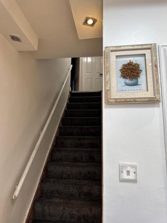 OYO Unique Guestroom - Farnworth, Easy Access to Bolton