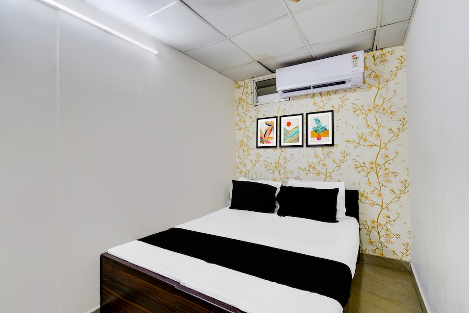 SPOT ON Nakshatra Lodge , Secunderabad, Hyderabad