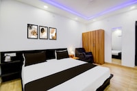 OYO 836073 Avani's Hotel