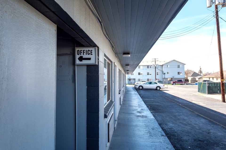 Hotel Inn Pendleton I-84, C97801, Pendleton OR