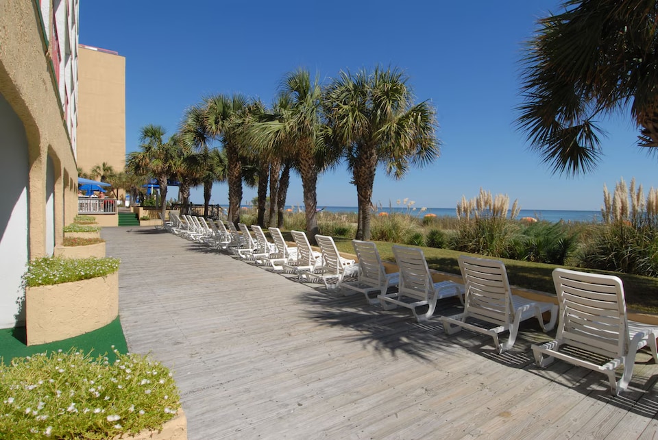 Capital O Sunset Waves Hotel Myrtle Beach Oceanfront, Myrtle Beach SC, Myrtle Beach SC