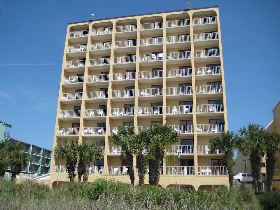 Capital O Sunset Waves Hotel Myrtle Beach Oceanfront, Myrtle Beach SC, Myrtle Beach SC