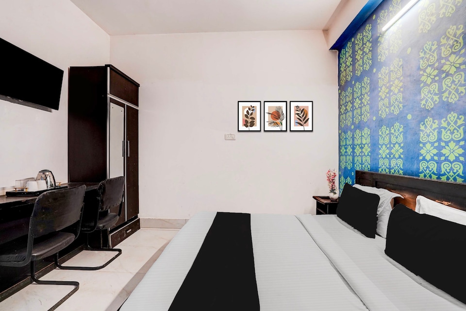 Super Hotel O Singh , Dwarka Delhi, Delhi