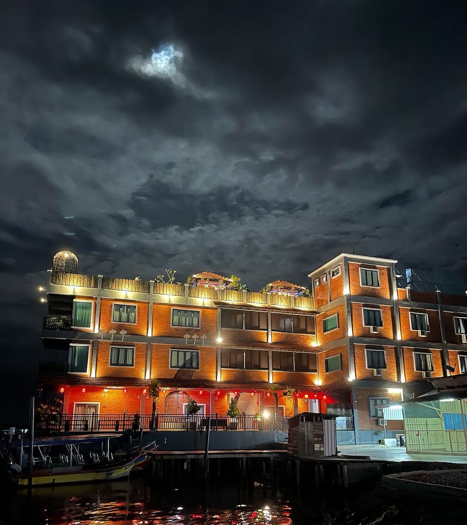 Capital O 91170 Kurau Bay Hotel, Taiping, Taiping