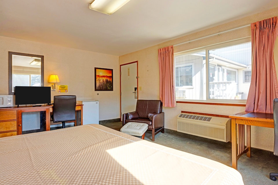 Capital O Stevenson Inn Riverside, Stevenson WA, Stevenson WA