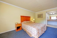 Capital O Stevenson Inn Riverside