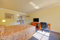 Capital O Stevenson Inn Riverside