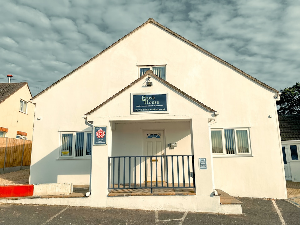 Hawk House, Yeovil (Greater London), Yeovil