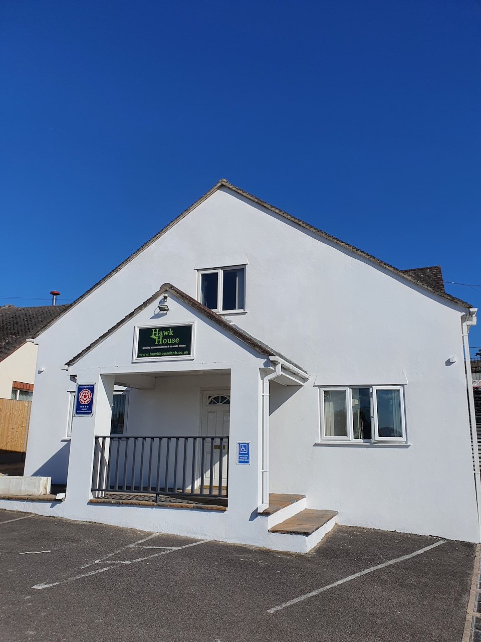 Hawk House, Yeovil (Greater London), Yeovil