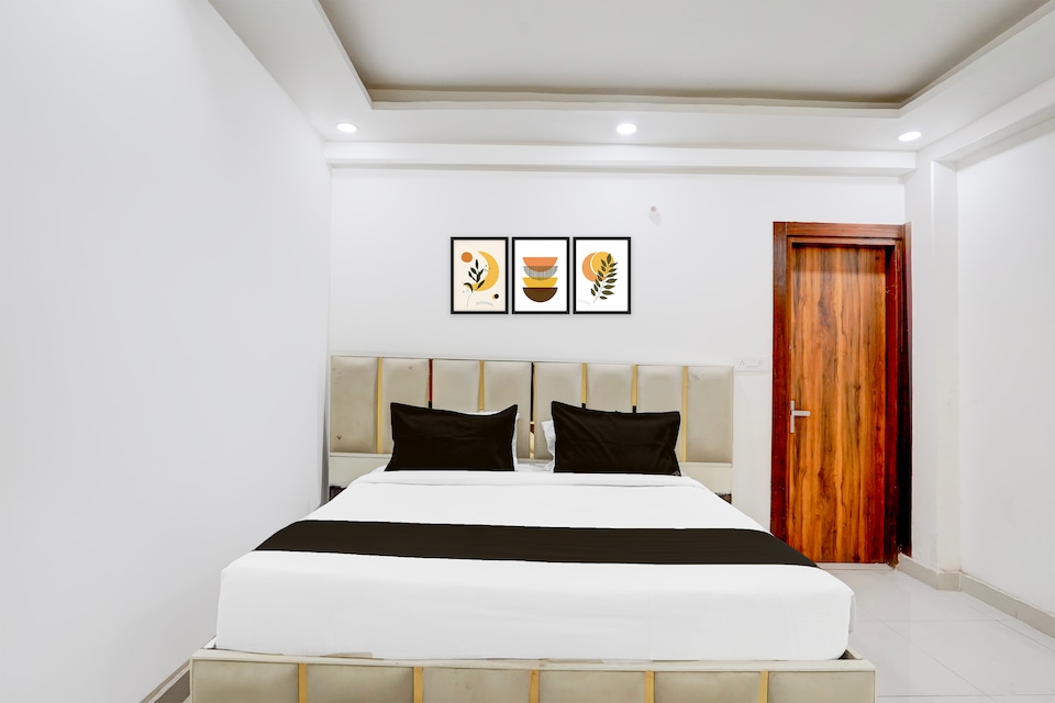 Hotel O Oshiva Stay, Noida City, Noida