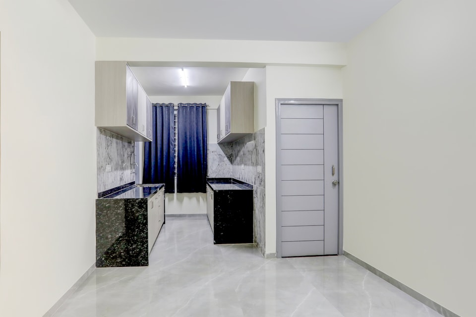 Hotel O Mayura Guest INN, Hebbal Bangalore, Bangalore