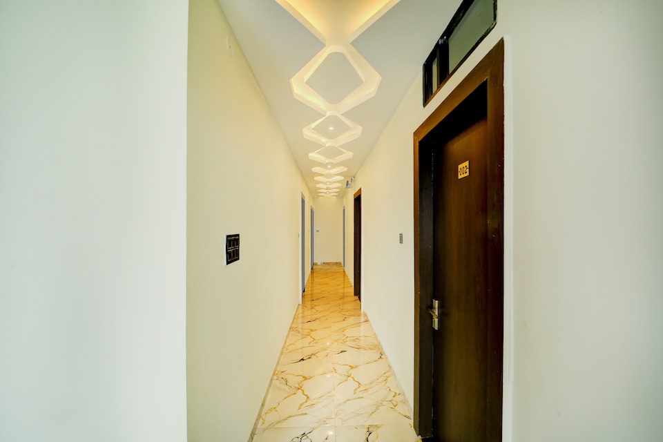 Hotel O Aurika Retreat, Vijay Nagar Indore, Indore