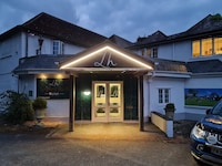 OYO Lavender House Hotel